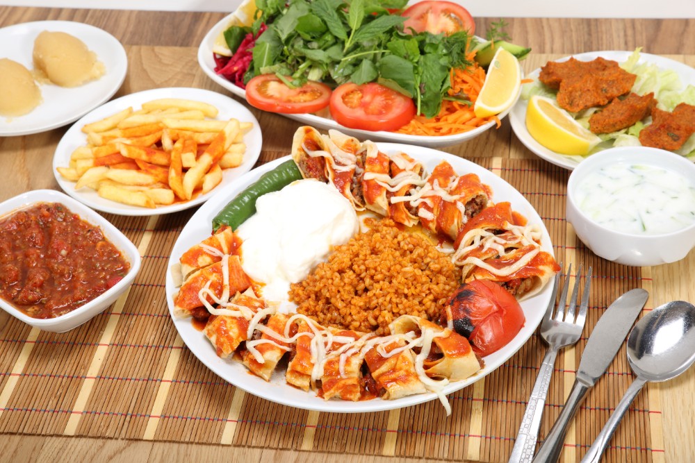 Kızılay Aspava, Selanik Caddesi Aspava, Ankara Aspava, Karışık Kebap, tereyağlı iskender, tereyağlı iskender, SSK Dürüm, Döner Çeşitleri, Izgara Çeşitleri, Kebap Çeşitleri, Pide Çeşitleri, Kanat ve Şiş, Tavuk Çeşitleri, Kiremit Çeşitleri, Sac Kavurma, Çorba Çeşitleri, Tatlı Çeşitleri, İkramlıklar, Aspava İkramlık, Selanik Aspava, Karanfil Aspava, Meşhur Aspava, Döner, Kebap, Aspava Dürüm, Karanfil Sokak, Selanik Caddesi, Yemek Sipariş