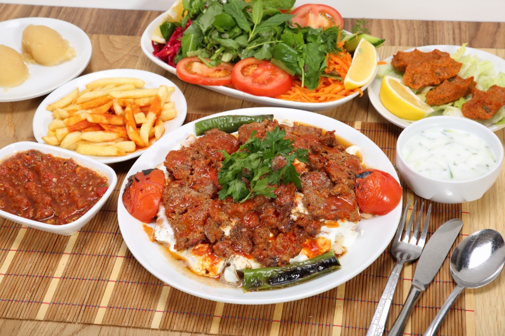 Kızılay Aspava, Selanik Caddesi Aspava, Ankara Aspava, Karışık Kebap, tereyağlı iskender, tereyağlı iskender, SSK Dürüm, Döner Çeşitleri, Izgara Çeşitleri, Kebap Çeşitleri, Pide Çeşitleri, Kanat ve Şiş, Tavuk Çeşitleri, Kiremit Çeşitleri, Sac Kavurma, Çorba Çeşitleri, Tatlı Çeşitleri, İkramlıklar, Aspava İkramlık, Selanik Aspava, Karanfil Aspava, Meşhur Aspava, Döner, Kebap, Aspava Dürüm, Karanfil Sokak, Selanik Caddesi, Yemek Sipariş